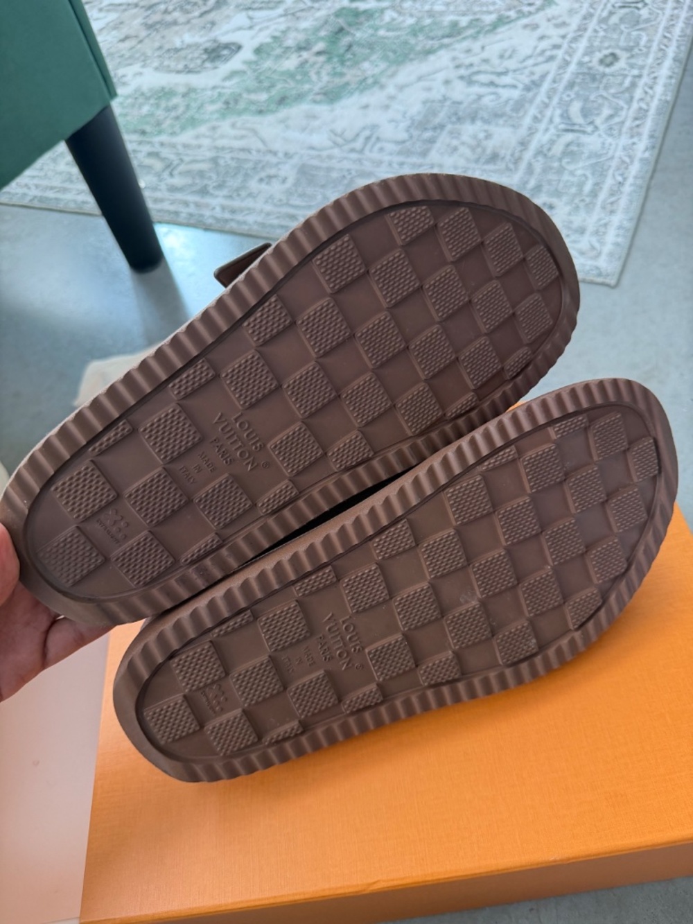 Louis Vuitton Easy Mule - Picture 4 of 4